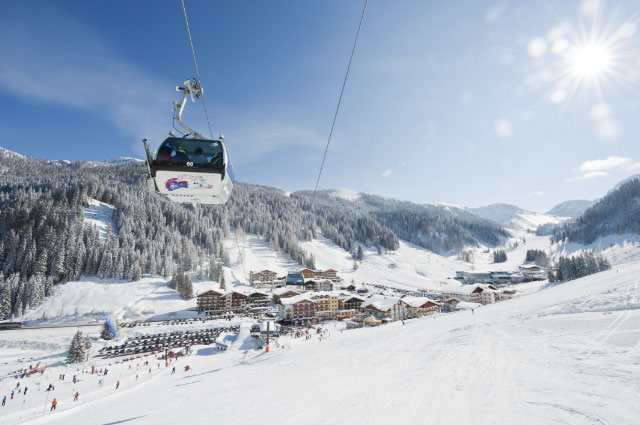 Altenmarkt-Zauchensee-Tourismus_Landschaft_Ort_Natur_Winter_Zauchensee-Ort_Gondel-1